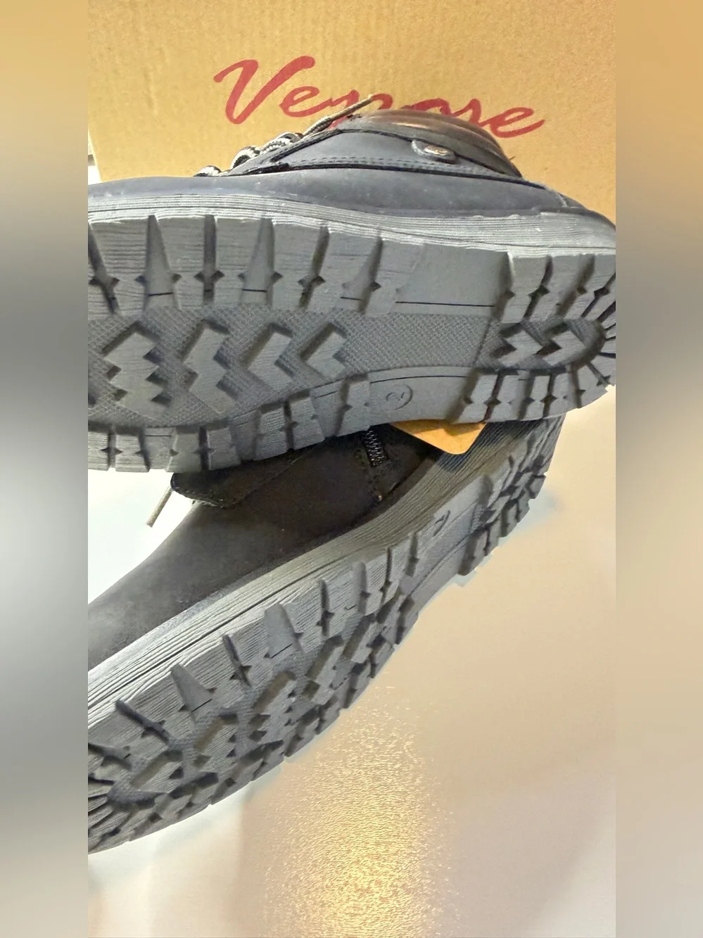 Vepose CTX818 Kids Hiking Boots Black Lace Up Ankle Boots Size 2 NIB